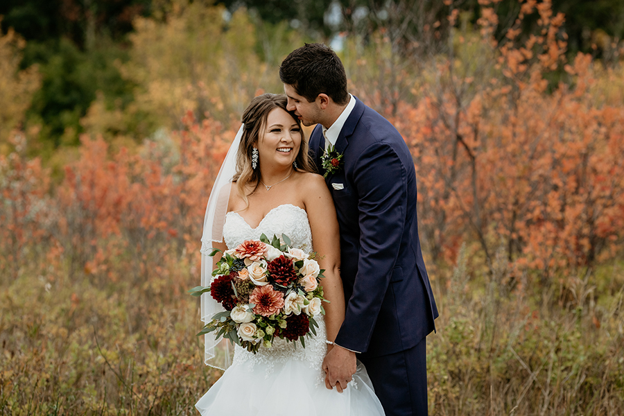 Agar’s Corner Fall Wedding | Saskatoon Wedding Venue | Lauren & Shawn